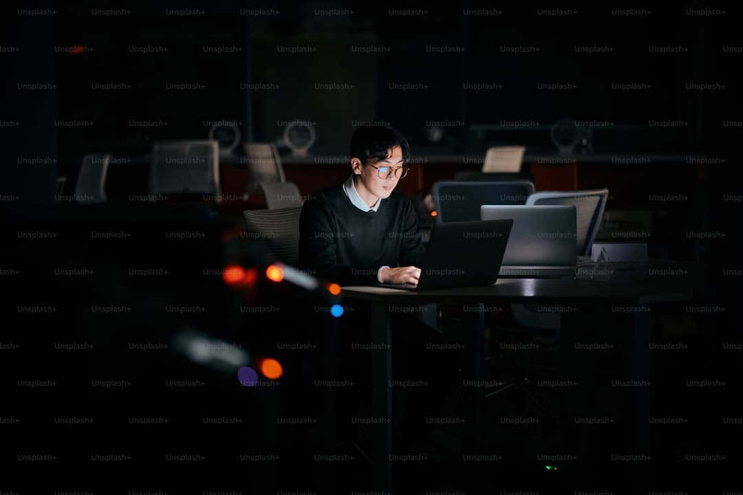 袁昊疑在粉丝群否定与赵昭仪爱情：不是我哦